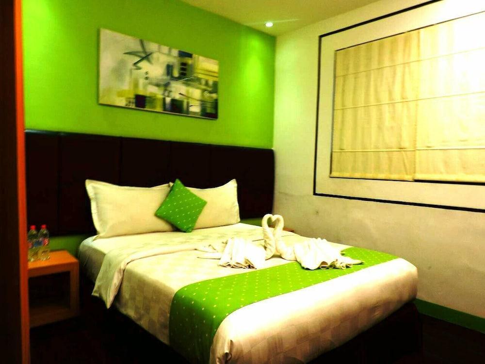 Arbor Biz Hotel Makassar Exterior foto